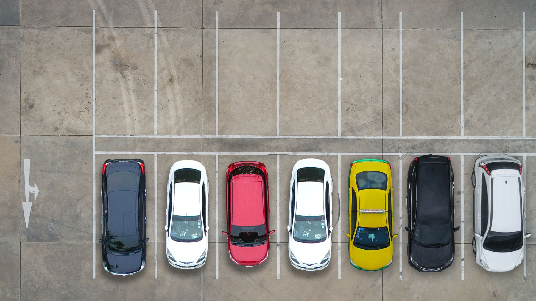 Parking przy lotnisku w Polsce